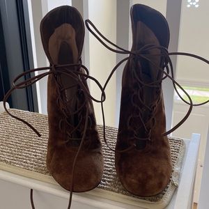 Gianvito Rossi Beautiful Brown lace up Ankle Boot booties 39